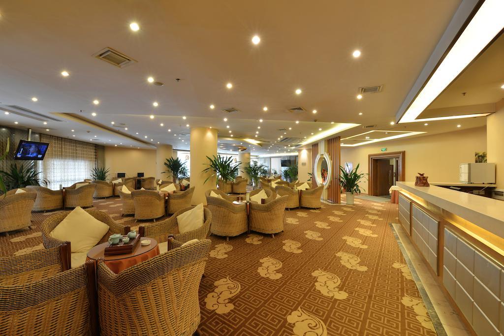 צ'נגדו Lutianhua Hotel מראה חיצוני תמונה